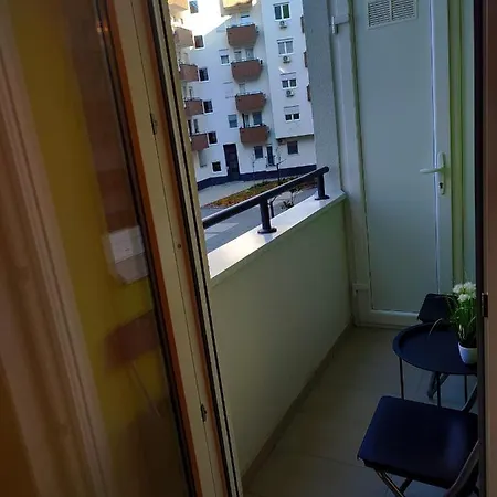 Apartment Centar-Novi Sad-Filipa Visnjica-App No 5 *
